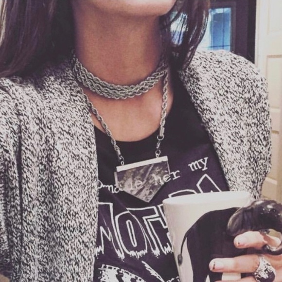 Want to buy 🖤 - Picture 1 of 1